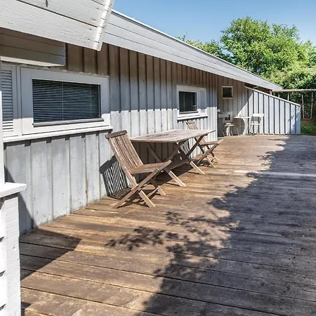 Casa vacanze 4 Bedroom Beautiful In Asnæs