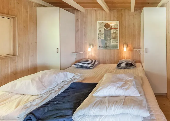 4 Bedroom Beautiful In Holiday home Asnaes